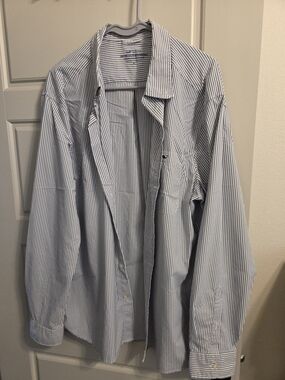 Vineyard Vines Blue and White Pinstripe Men’s Shirt
